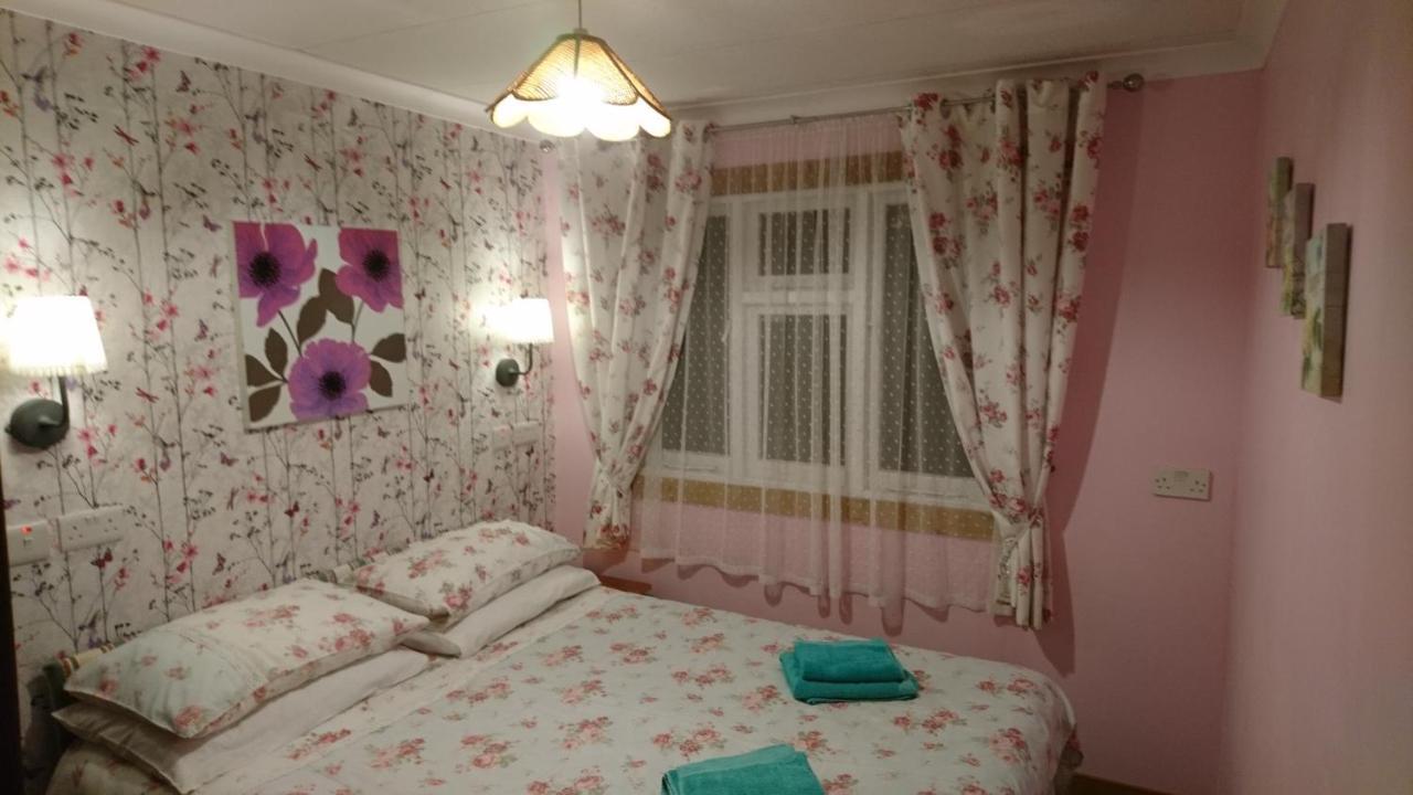 Scotland Paradise Relax Accommodation By Shooting Club Kirriemuir Balintore  Dış mekan fotoğraf
