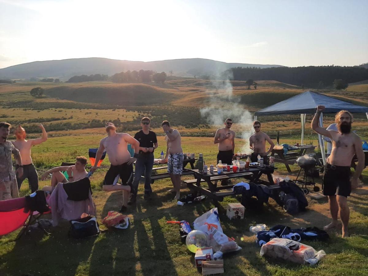 Scotland Paradise Relax Accommodation By Shooting Club Kirriemuir Balintore  Dış mekan fotoğraf