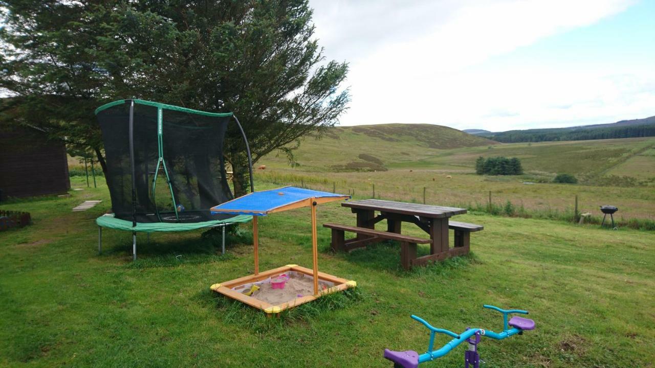 Scotland Paradise Relax Accommodation By Shooting Club Kirriemuir Balintore  Dış mekan fotoğraf