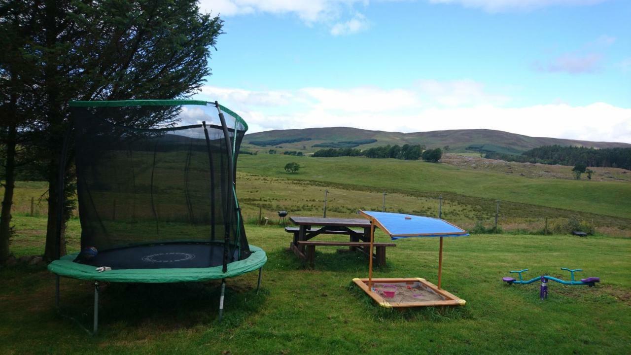 Scotland Paradise Relax Accommodation By Shooting Club Kirriemuir Balintore  Dış mekan fotoğraf