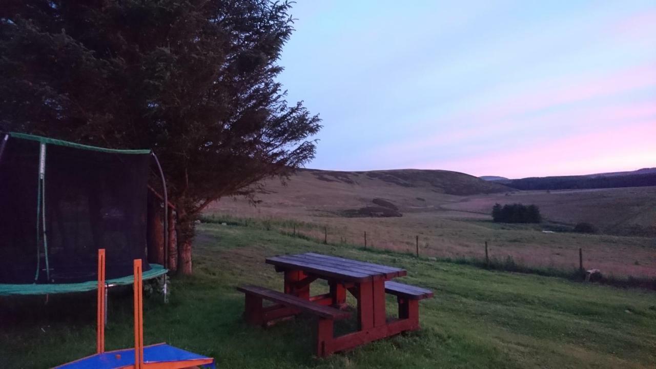 Scotland Paradise Relax Accommodation By Shooting Club Kirriemuir Balintore  Dış mekan fotoğraf
