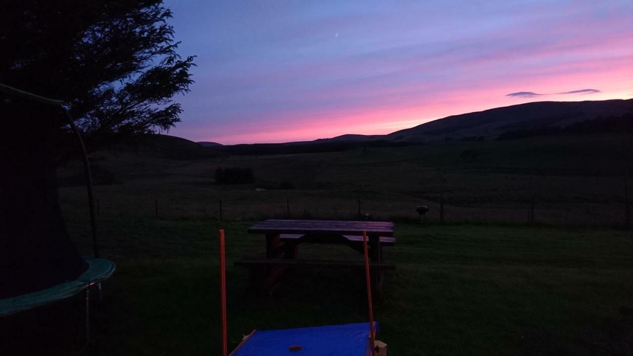Scotland Paradise Relax Accommodation By Shooting Club Kirriemuir Balintore  Dış mekan fotoğraf