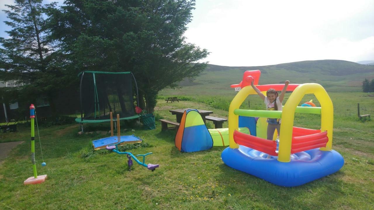 Scotland Paradise Relax Accommodation By Shooting Club Kirriemuir Balintore  Dış mekan fotoğraf