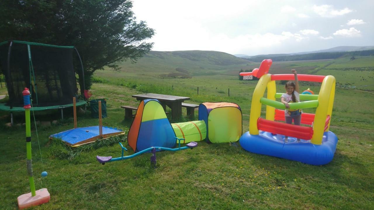 Scotland Paradise Relax Accommodation By Shooting Club Kirriemuir Balintore  Dış mekan fotoğraf
